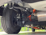 お車を安心してお乗りいただく為には、足回りの定期点検が欠かせません。サービスサポート(有償保証)では無料点検もご提供しており、安心のカーライフをお過ごしいただけるサポート体制が整っています。