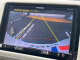 【バックカメラ】駐車時に後方がリアルタイム映像で確認できます。大型商業施設や立体駐車場での駐車時や、夜間のバック時に大活躍!運転スキルに関わらず、今や必須となった装備のひとつです!