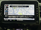 運転に集中できる見やすい地図表示です。スムーズなルート案内で、目的地まで安心してお届けします。安全運転をサポートします。