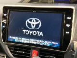 【大画面ナビ】人気の大型10インチナビを装備。存在感のある大画面はインパクト大!ナビ利用時のマップ表示は見やすく、テレビやDVDは臨場感がアップ!いつものドライブがグッと楽しくなります♪