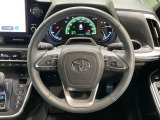 【純正革巻きステアリング】上質な革を使用することで、手にしっかり馴染みとても運転しやすいハンドルです♪