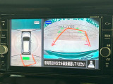 【アラウンドビューモニター】専用のカメラにより、上から見下ろしたような視点で360度クルマの周囲を確認することができます☆死角部分も確認しやすく、狭い場所での切り返しや駐車もスムーズに行えます。