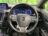 【純正革巻きステアリング】上質な革を使用することで、手にしっかり馴染みとても運転しやすいハンドルです♪