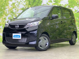引き締まったフロントマスクに、角度のあるヘッドライトが印象的。ボディの滑らかな面構成がすっきりとまとまり、街中でも親しみやすい表情を見せてくれます。