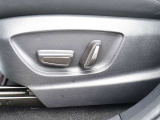 弊社は板金工場も完備しておりますので、万が一傷や凹みが出来てしまった場合でも、修理をお受けする事が可能です。