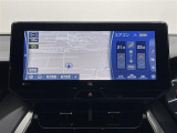 【12.3インチナビ】ナビゲーションや多彩なオーディオ機能を搭載した12.3インチのワイドディスプレイ。Apple CarPlayやAndroidAutoにも対応します。