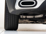 車体を後方から見た際の【左後輪】です。溝の残量やキズの有無など、より状態を詳しくお知りになりたい場合はスタッフまでお尋ね下さいませ。