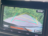【バックカメラ】駐車時に後方がリアルタイム映像で確認できます。大型商業施設や立体駐車場での駐車時や、夜間のバック時に大活躍!運転スキルに関わらず、今や必須となった装備のひとつです!