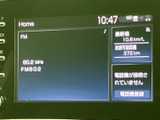 鮮明な画面で、お気に入りの音楽やラジオを楽しめます。FM/AMはもちろん、車両情報も確認できる便利な機能が満載です。