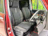 運転席シート廻りは使用感も少なく、良好な状態となっています。丁寧に使われていたことがよくわかりますね。