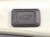 【パワーバックドア】スマートキーや運転席のボタンを押すだけでリアゲートが自動で開閉します!荷物を持っている時や、高い位置にあるバックドアを閉める際に便利な機能です♪