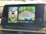 【アラウンドビューモニター】専用のカメラにより、上から見下ろしたような視点で360度クルマの周囲を確認することができます☆死角部分も確認しやすく、狭い場所での切り返しや駐車もスムーズに行えます。