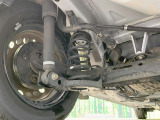 お車を安心してお乗りいただく為には、足回りの定期点検が欠かせません。サービスサポート(有償保証)では無料点検もご提供しており、安心のカーライフをお過ごしいただけるサポート体制が整っています。