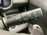 スムーズな操作で、安全な車線変更をサポートします。直感的に使える使いやすさが魅力です。