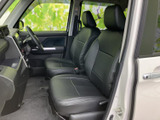 運転席からの視界は広く、周囲の状況を把握しやすい設計です。安全運転をサポートします。