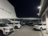 大型展示場に在庫車を100台規模の展示しております☆全天候対応(雨・夜間)カーポートも設置しております☆お得なセールも実施中!!事故歴修復歴なしの車両を厳選して取扱いしております。