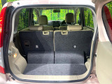 普段のお買い物や通勤、送迎等に十分な荷室スペースを確保しております。セカンドシートを倒すと、大きな荷物の積載も可能です♪