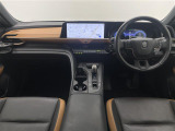 クラウンクロスオーバー 2.4 RS アドバンスト E-Four advanced 4WD 本革シート