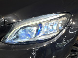 ●LEDヘッドライト:夜間走行時も良好な視界を確保し安心して運転できる高輝度LEDヘッドライトを装備!点灯速度が早く、消費電力も抑えられています。