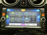 様々な情報を表示できるマルチモニター。車両情報や設定変更も簡単に行えます。快適なドライブをサポートします。