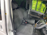 ドライバーによって運転しやすいポジションは異なり、あの車はどうなのか不安なこともありますよね。気になるお車は店頭で乗り込んでご確認いただけます♪