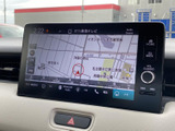 目的地までスムーズに導いてくれるナビゲーションシステム。高精細な画面で、細部まで分かりやすく表示します。ドライブの不安を解消し、快適な移動をサポート。