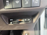 高速の出入りを楽にできるETC車載器付きです。