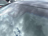 【トヨタセーフティセンス】走行中に前方の車両等を認識し、衝突しそうな時は警報とブレーキで衝突回避と被害軽減をアシスト。より安全にドライブをお楽しみいただけます。