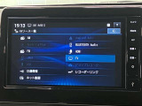 NM1・9インチ日産オリジナルナビゲーションならではの上質感とインパネとのフィット感が魅力。スマートフォン連携をワイヤレスで!人気のネット動画がナビの大画面で楽しめます。