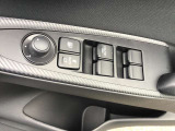 パワーウインド・電動格納付きドアミラースイッチは、運転席ドアに集中☆