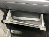 「収納スペース」使いやすい収納を、使いやすい場所に。様々な場所に収納スペースがあり使い勝手も良いので車内もスッキリして綺麗を保てます