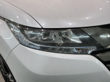 LEDヘッドライトは、点灯の瞬間から最大光量を発揮し、突然暗くなるトンネルなどでの安定感を高めます。