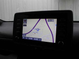 スマートフォンとの連携を可能にしたディスプレイオーディオにはナビキットを採用。AM/FM(ワイドFM対応)、Bluetooth/USB入力に対応しています。(T‐Connectは別途有料)