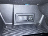 スマートフォンやお手持ちの機器のバッテリー残量が少なくなっても、運転中に充電ができるので安心ですね!