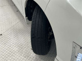 タイヤサイズは165/65R14!納車前の点検時にタイヤ交換させていただきます!スペアタイヤがついていて、不測の事態が起きても安心です!