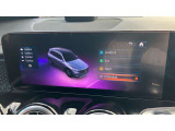 【DYNAMIC SELECT】選んだモードに応じてエンジン、トランスミッション、ステアリング、サスペンションの設定が統合制御されます。