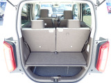 ◆定員乗車時のカーゴルームです。普段のお買い物の荷物やたくさんの収納が可能です。
