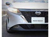 アダプティブLEDヘッドライト!対向車がいてもハイビームを維持、またはハイビームとロービームを自動切り替え!視認性の高い状態が維持されます!