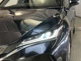 LEDヘッドライトです。デザイン性がよくとても明るいので、夜間の走行や悪天候でも安心です。しかも長寿命!