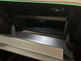全国へのご納車を承っておりますので遠隔地のお客様にもご安心いただけます。(費用に関しましては、別途お見積りさせていただきます。)勿論、日本全国の正規ディーラーにて保証が受けられます。
