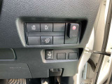両側電動スライドドアは運転席からも開閉可能です(^^)/