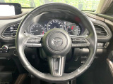 【純正革巻きステアリング】上質な革を使用することで、手にしっかり馴染みとても運転しやすいハンドルです♪