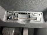 ETC2.0ユニットが搭載。従来のETCに加えて渋滞回避支援や安全運転支援などの情報サービスも提供。より安全で快適な道路利用をサポート。