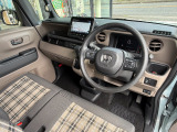 運転席の画像です。