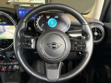 アクティブクルーズコントロール付き!前車との車間調整を自動で行ってくれるので、ロングドライブも楽楽です。
