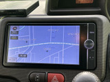 ナビゲーションシステムを搭載し、スムーズなルート案内を実現します。安心して運転を楽しめます。