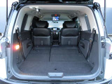 両側のシートを跳ね上げると、たっぷり荷物も載せれます♪