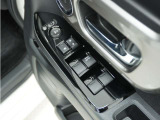 ◆パワーウィンドウスイッチ◆運転席から全席の窓の開閉操作を行うことが出来いつでも換気ができます!