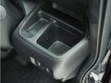 ◆ドリンクホルダー◆手の届きやすい場所にドリンクホルダーがあり、とても便利です。