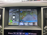 車両周辺と後方の状況を画面で確認でき、駐車時の周囲確認をサポートします。複数の表示を切り替えられるため、見たい範囲に合わせて使いやすい装備です。